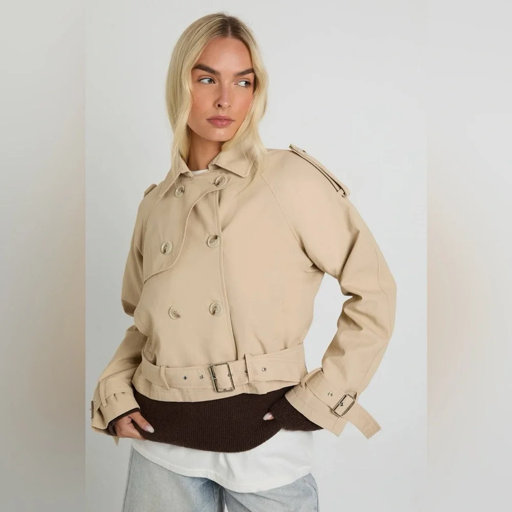 Boohoo Cropped Trench Jacket Beige Belted Short Trench Coat | NWT Size 4 - Picture 1 of 15